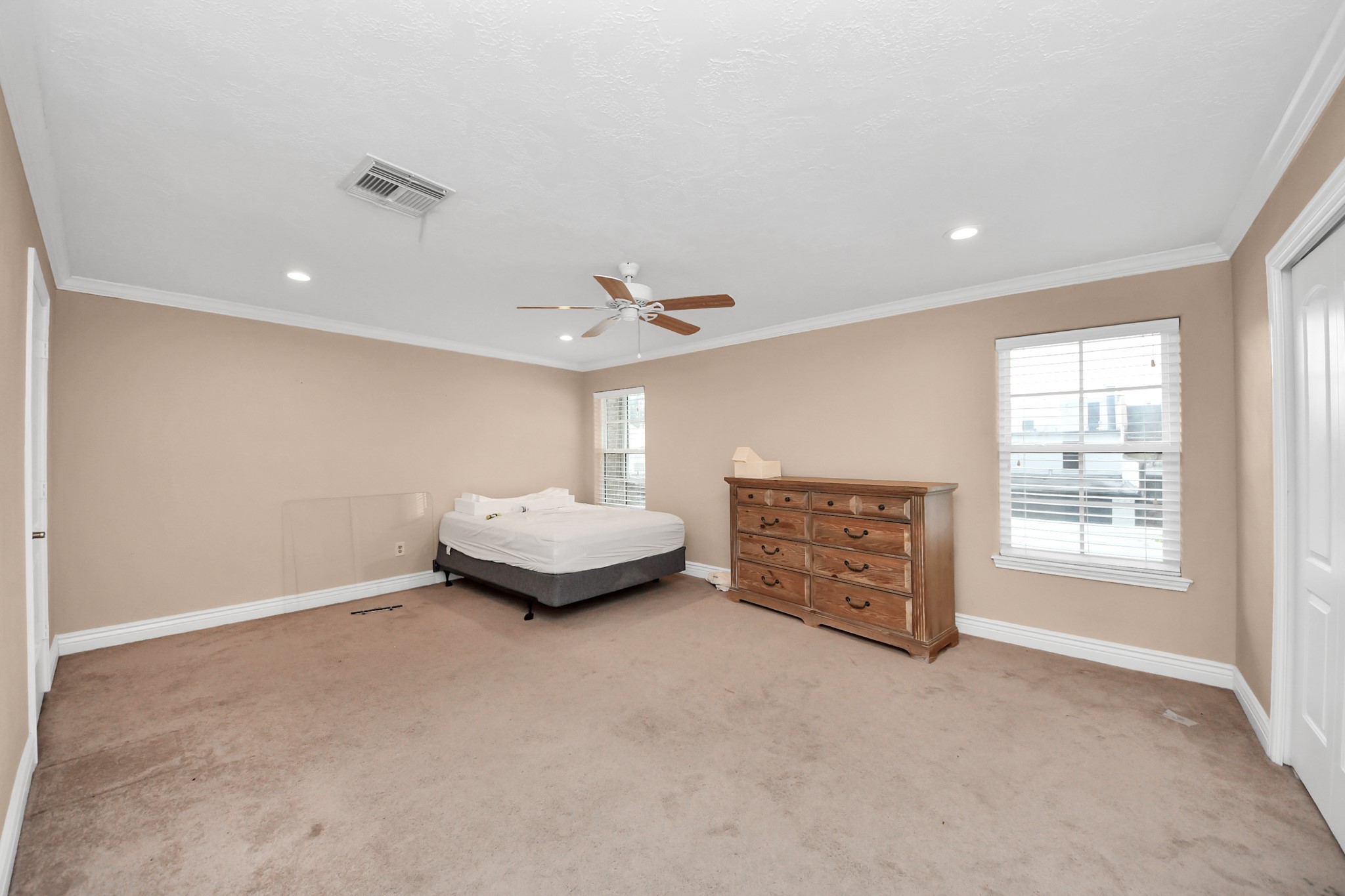 1734 South Gessner Road Houston, TX 77063 - Photo 12 of 19