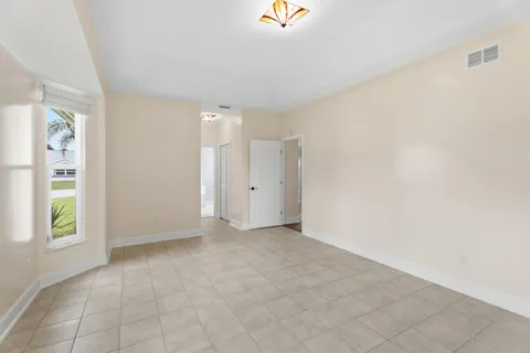 $549,999 | 2381 Southwest Indigo Lane, Port St. Lucie, FL 34953