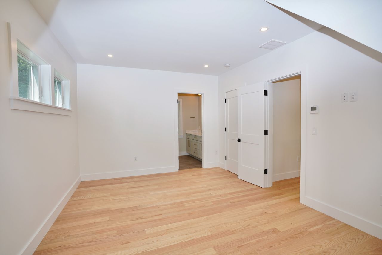 5 Ogden Lane Edgartown, MA 02539 - Photo 15 of 22 a view of an empty room