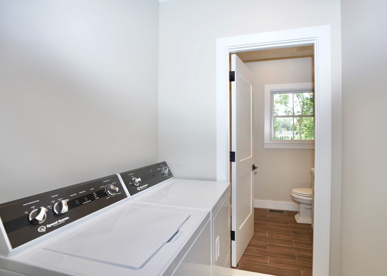 5 Ogden Lane Edgartown, MA 02539 - Photo 10 of 22 a view of a bathroom with a toilet