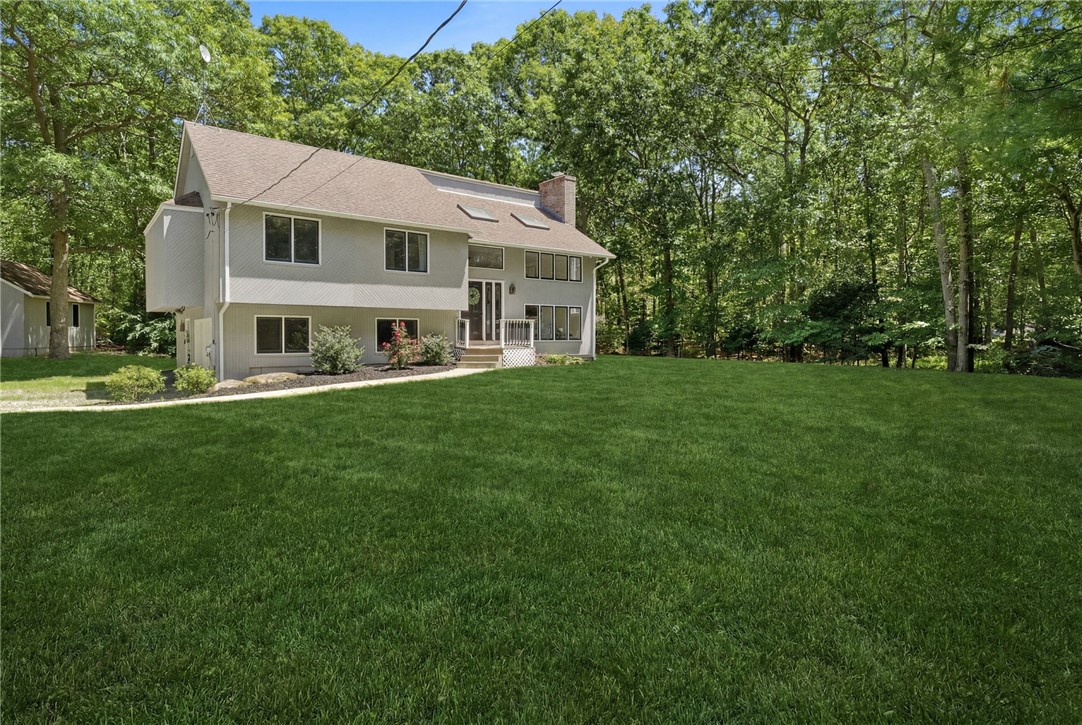 768 Weaver Hill Road Coventry, RI 02816 - Photo 3 of 37