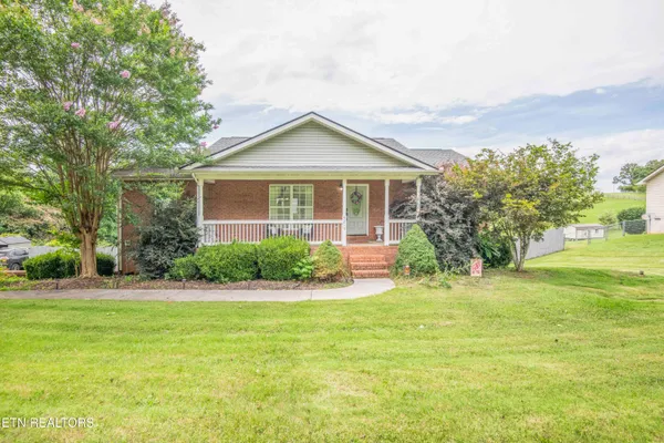 $449,900 | 4215 Wildwood Road, Maryville, TN 37804