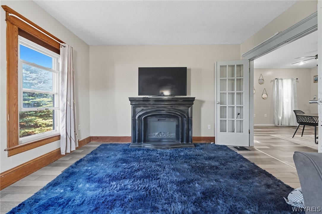5604 Gasport Road Royalton, NY 14094 - Photo 6 of 22 Living room
