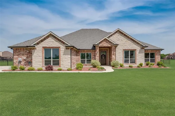 $610,000 | 1044 Encino Court, Wills Point, TX 75169