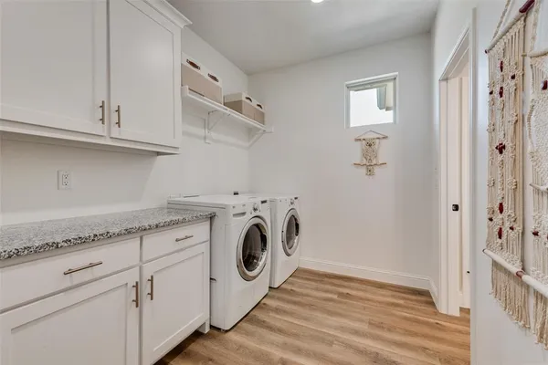 $610,000 | 1044 Encino Court, Wills Point, TX 75169