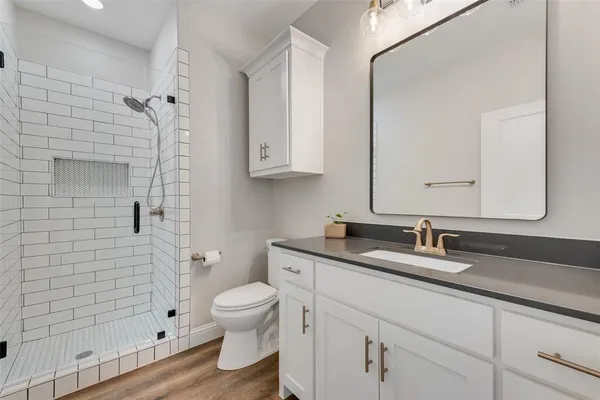 $610,000 | 1044 Encino Court, Wills Point, TX 75169