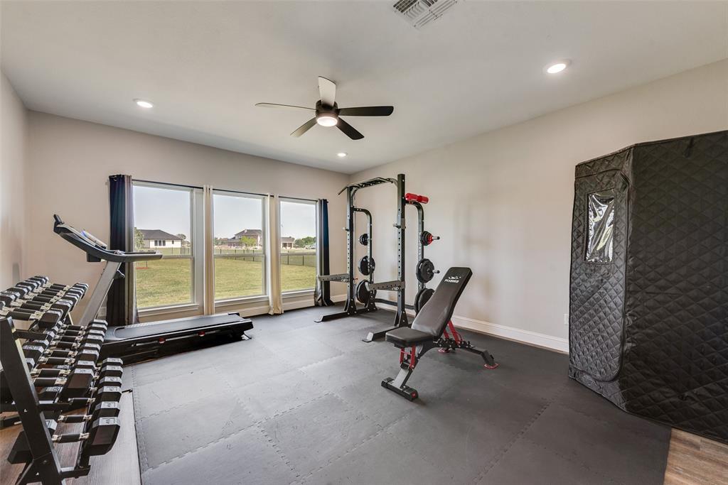 1044 Encino Court Wills Point, TX 75169 - Photo 25 of 35