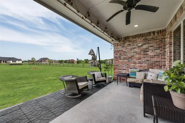 $610,000 | 1044 Encino Court, Wills Point, TX 75169