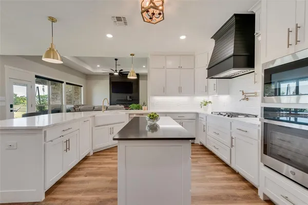 $610,000 | 1044 Encino Court, Wills Point, TX 75169