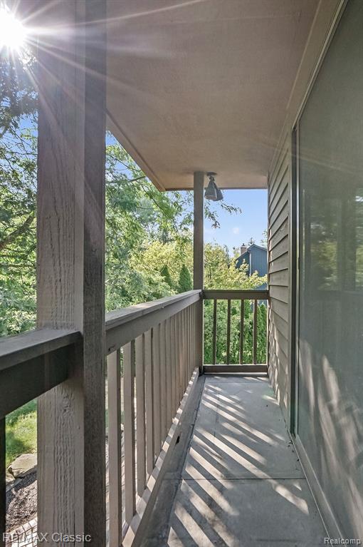 3049 Walnut Lake Road West Bloomfield, MI 48322 - Photo 32 of 53 Gallery Image 32