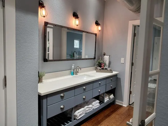 a view of walk in closet