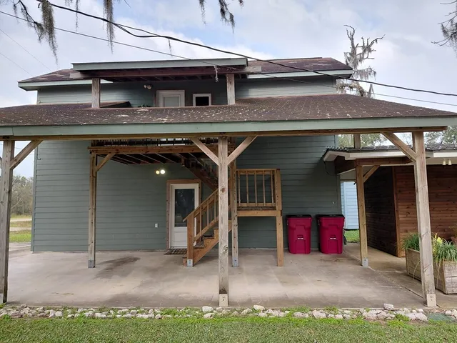 a view of a car garage