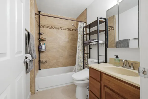 $229,950 | 328 Northbank Court, Unit 79, Stockton, CA 95207