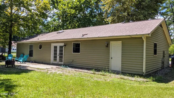 $2,200 | 2025 Stone Marten Drive, Beaufort, SC 29902