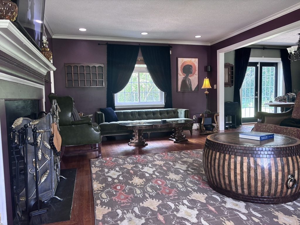 2055 Allen Street Springfield, MA 01118 - Photo 2 of 42