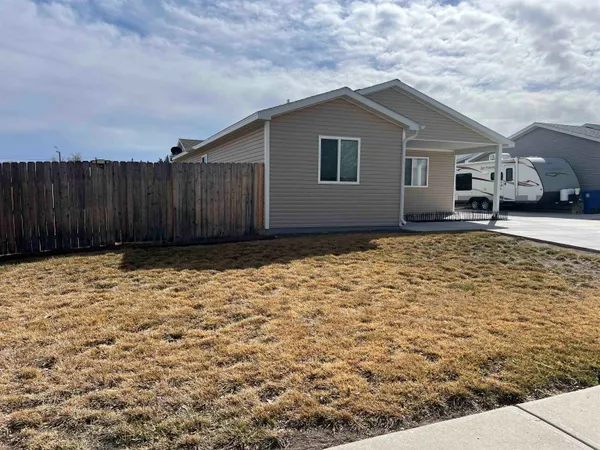$329,900 | 1217 East Jackson Avenue, Riverton, WY 82501