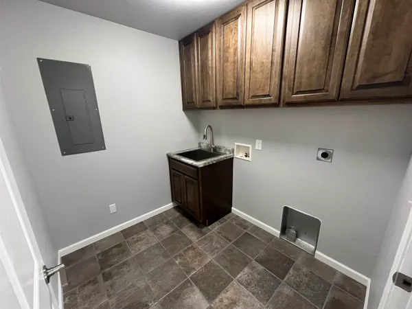 $329,900 | 1217 East Jackson Avenue, Riverton, WY 82501