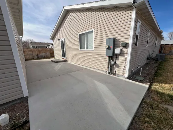 $329,900 | 1217 East Jackson Avenue, Riverton, WY 82501