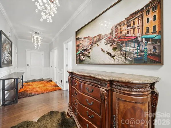 a view of walk in closet