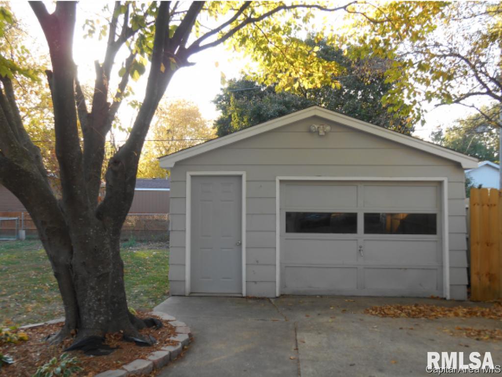 1821 Hastings Road Springfield, IL 62702 - Photo 29 of 30