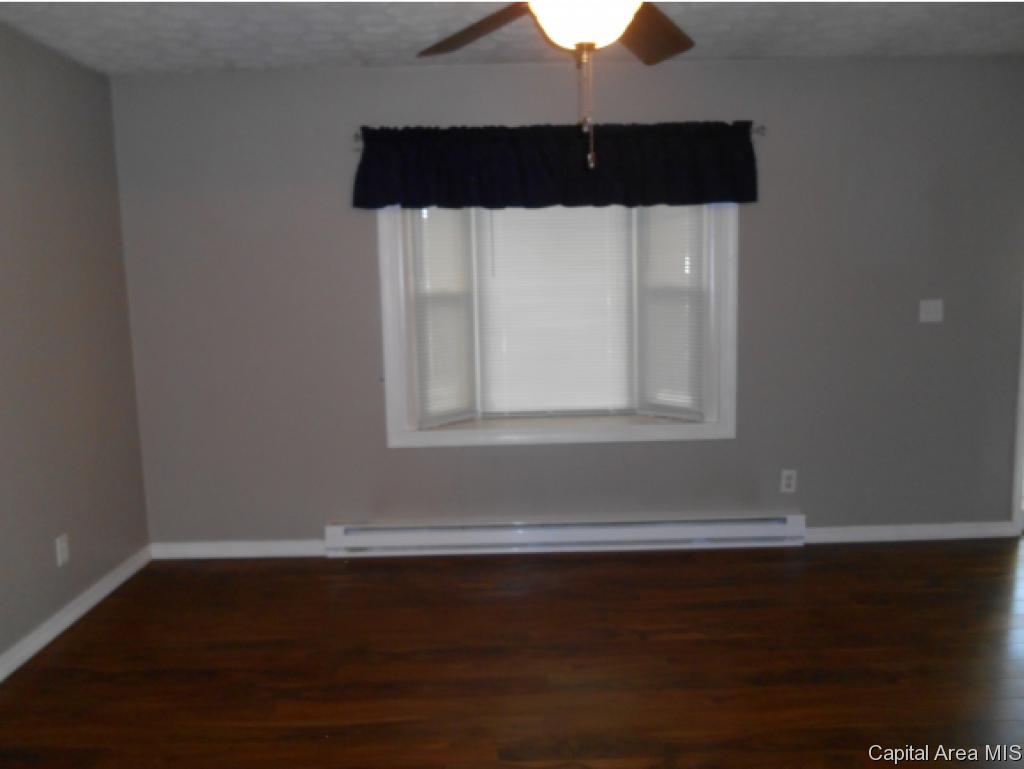 1821 Hastings Road Springfield, IL 62702 - Photo 3 of 30