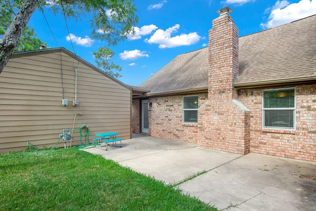 $2,500 | 706 Yale Lane, Deer Park, TX 77536