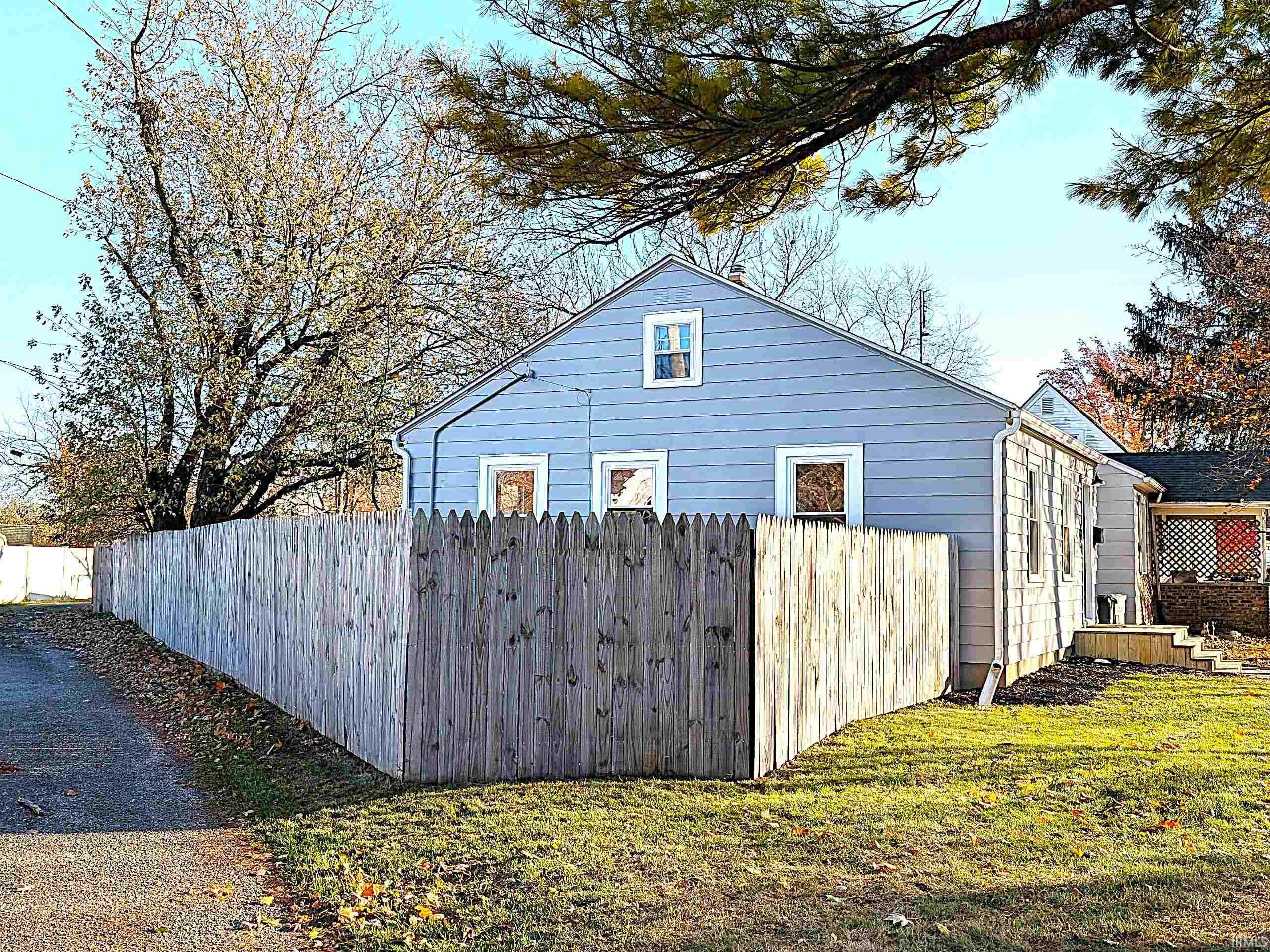 1032 Central Avenue Decatur, IN 46733 - Photo 6 of 36
