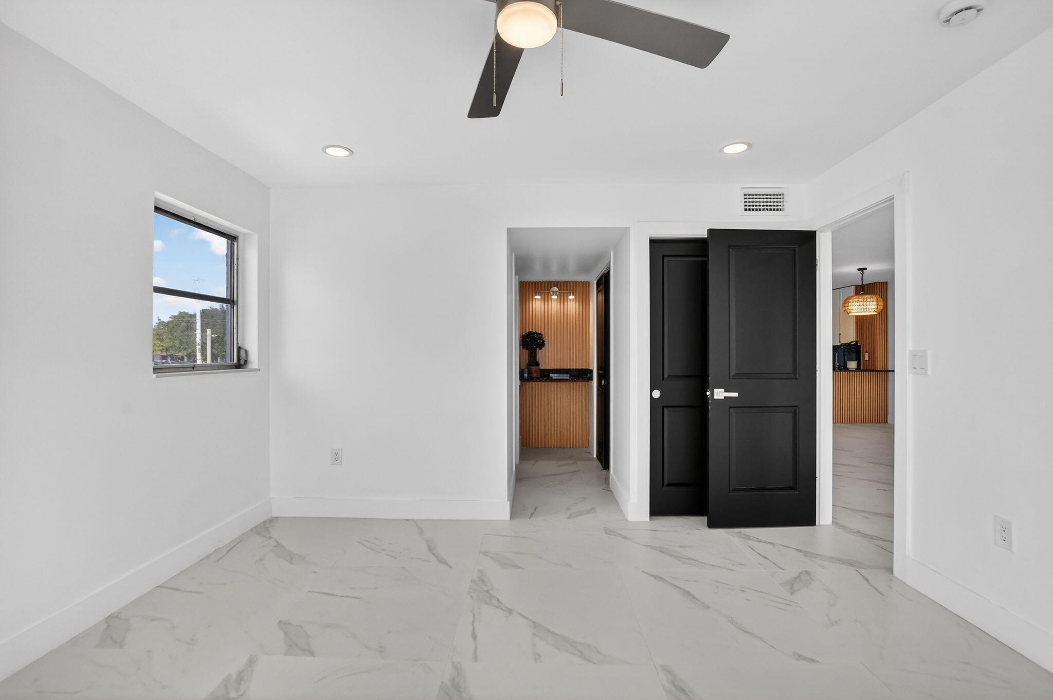 9780 Marina Boulevard, Unit 425 Boca Raton, FL 33428 - Photo 17 of 32 17-web-or-mls-DSC_5351