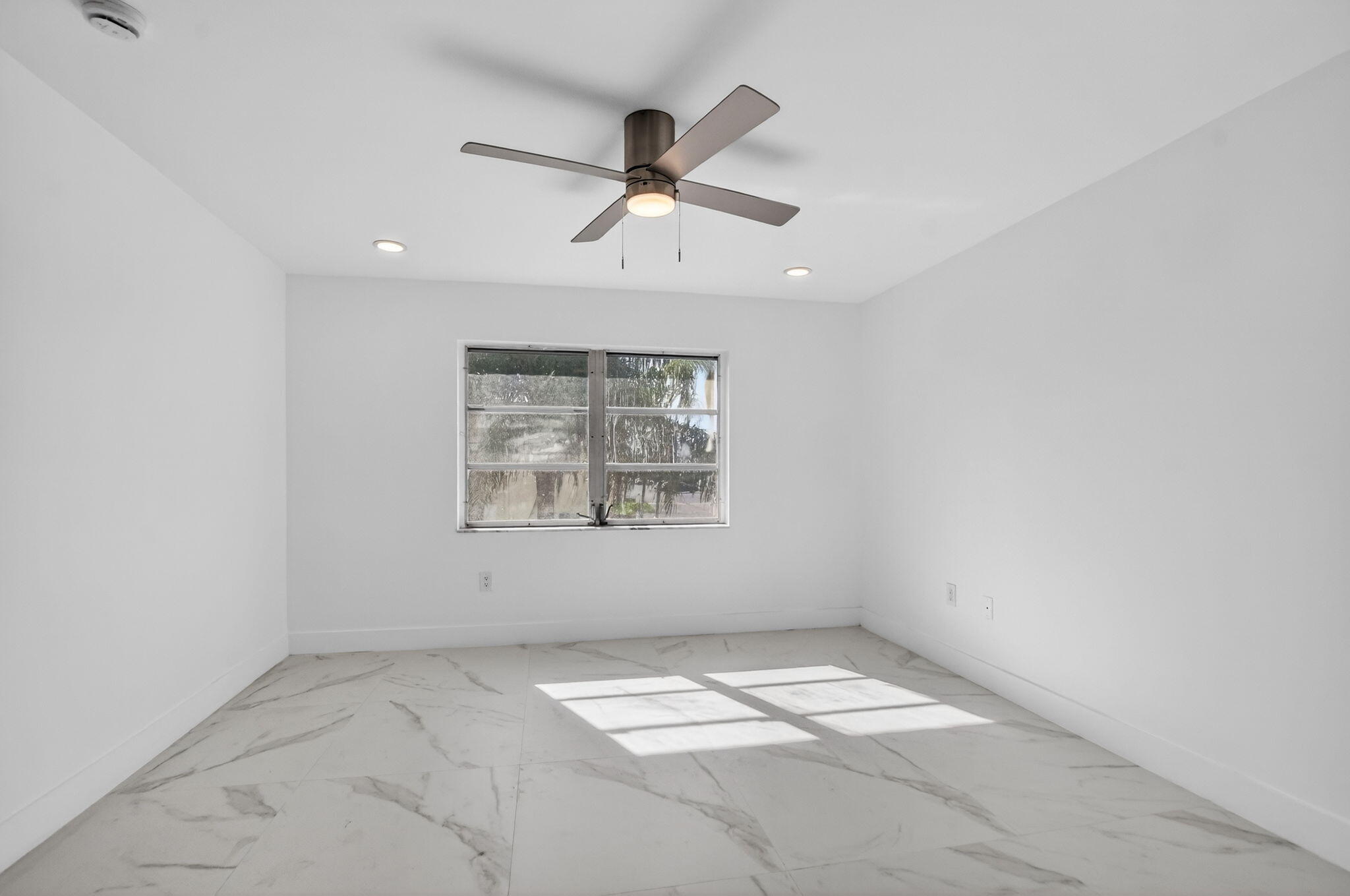 9780 Marina Boulevard, Unit 425 Boca Raton, FL 33428 - Photo 18 of 32 18-web-or-mls-DSC_5360