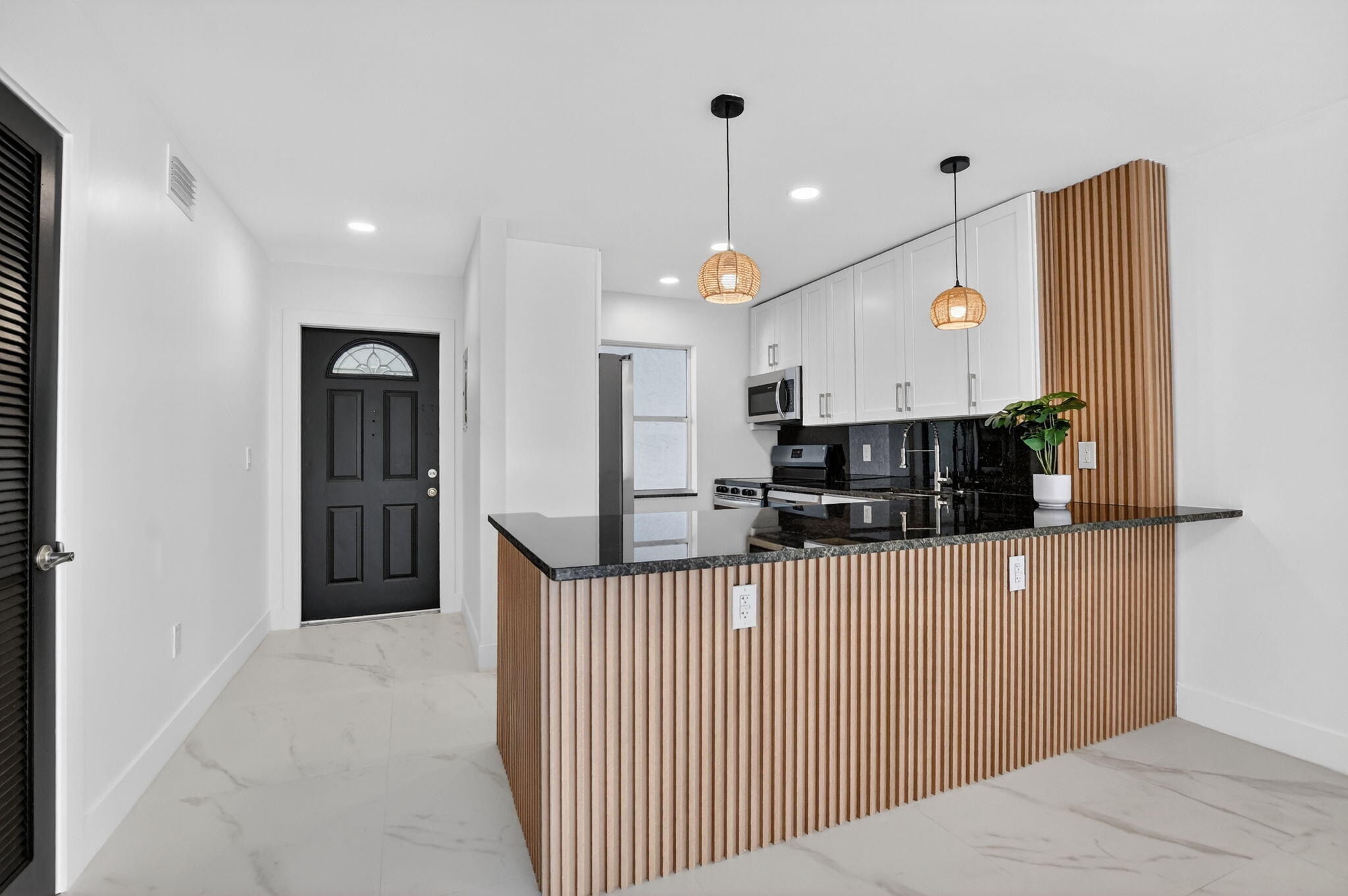 9780 Marina Boulevard, Unit 425 Boca Raton, FL 33428 - Photo 3 of 32 3-web-or-mls-DSC_5281