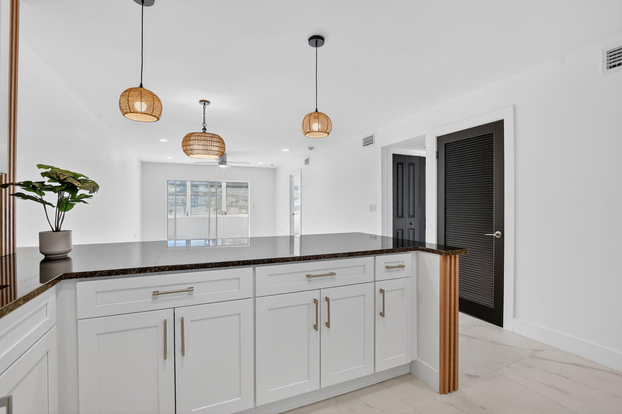 9780 Marina Boulevard, Unit 425 Boca Raton, FL 33428 - Photo 7 of 32 7-web-or-mls-DSC_5301