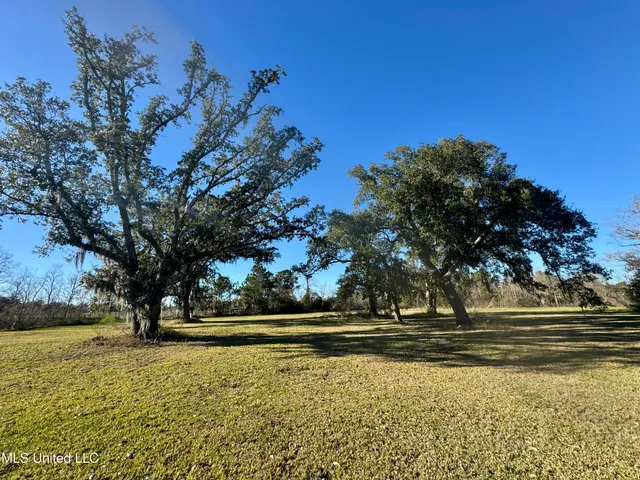 $180,000 | 11219 Jordan River Drive, Bay St. Louis, MS 39520