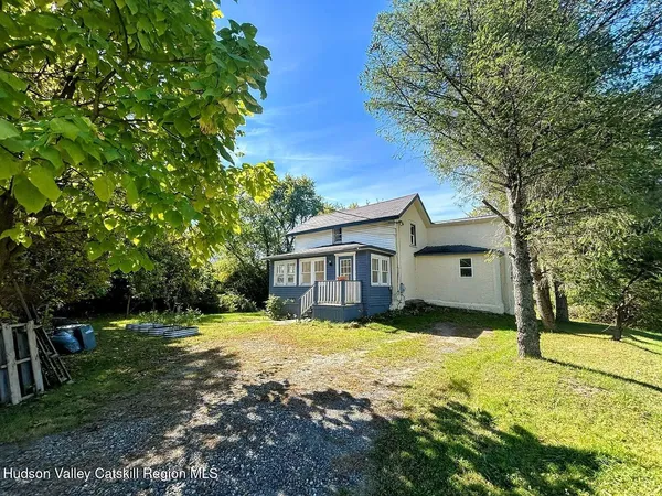 $1,500 | 1227 Highway 9, Hudson, NY 12534