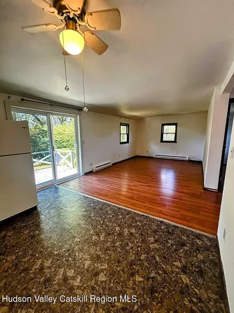 $1,500 | 1227 Highway 9, Hudson, NY 12534