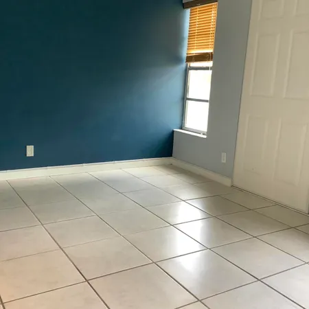 $1,700 | 10113 Twin Lakes Drive, Unit 24E, Coral Springs, FL 33071