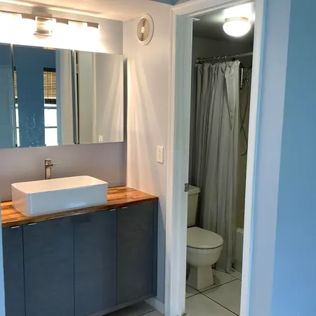 $1,700 | 10113 Twin Lakes Drive, Unit 24E, Coral Springs, FL 33071
