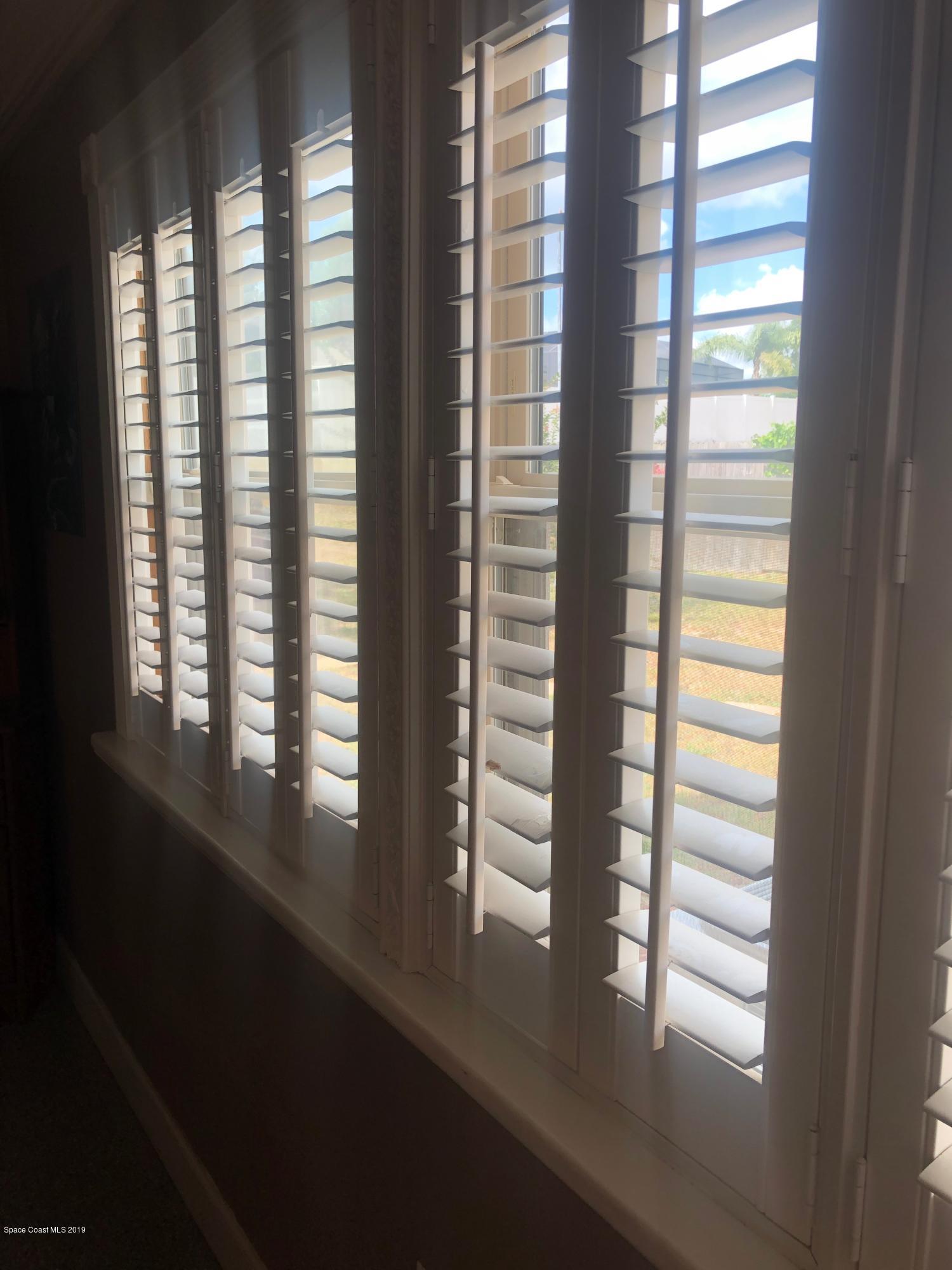 Dining window