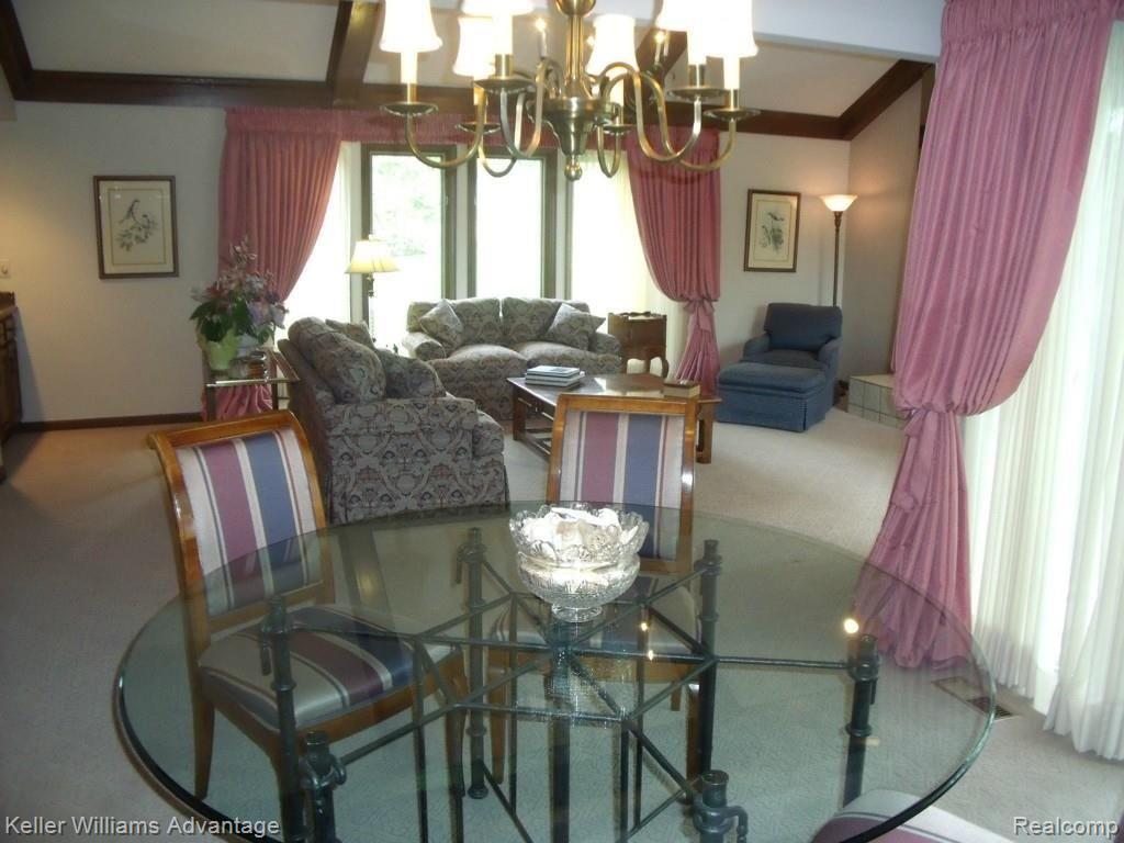 36463 Valley Ridge Drive Farmington Hills, MI 48331 - Photo 8 of 33