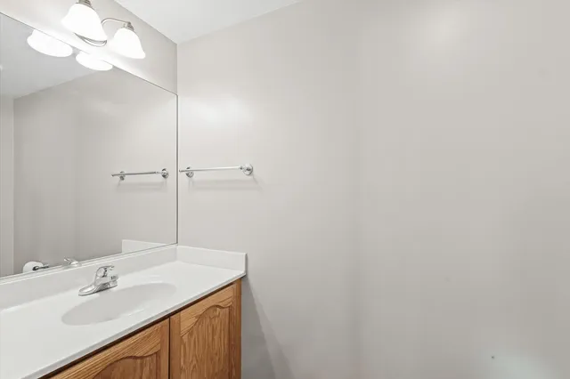 $200,000 | 1424 Bluegrass Lane, Champaign, IL 61822