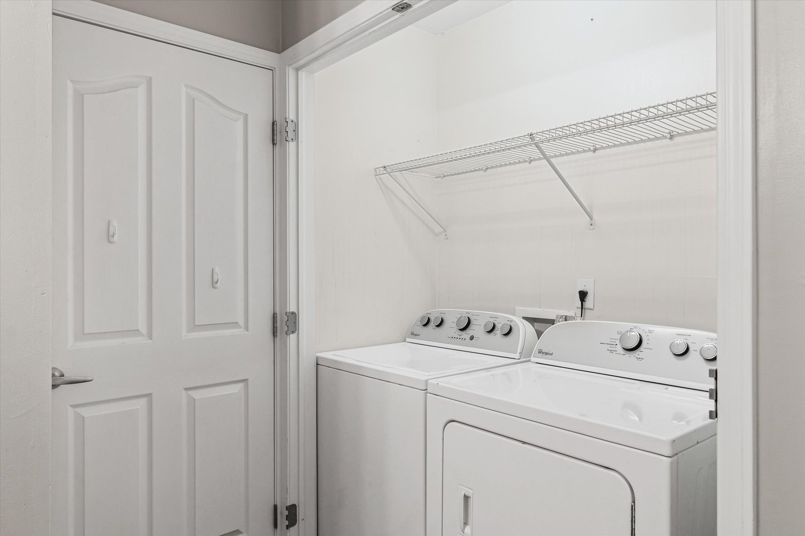 1424 Bluegrass Lane Champaign, IL 61822 - Photo 21 of 29 a utility room with dryer and washer