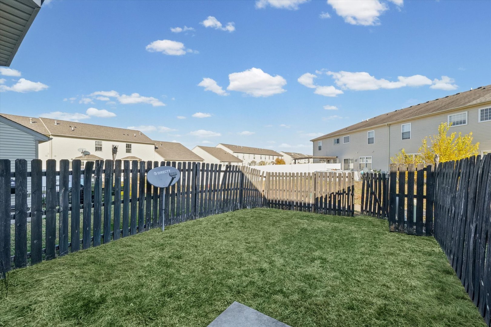 1424 Bluegrass Lane Champaign, IL 61822 - Photo 28 of 29 a view of a backyard