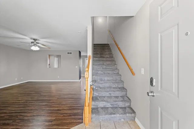 $200,000 | 1424 Bluegrass Lane, Champaign, IL 61822