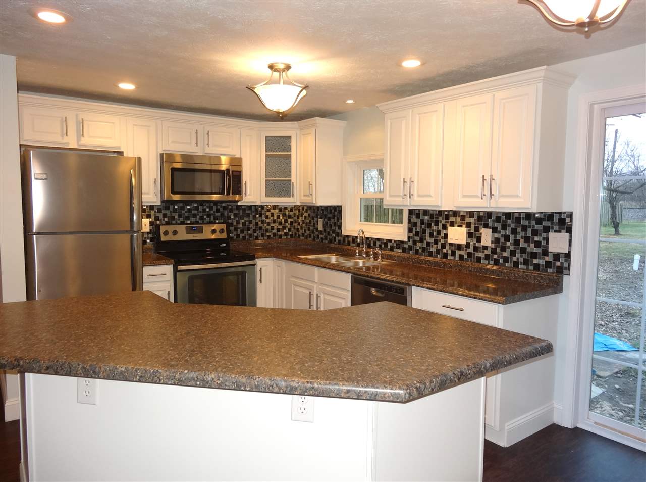 5716 South Delmar Road Marion, IN 46953 - Photo 2 of 35 Gallery Image 2