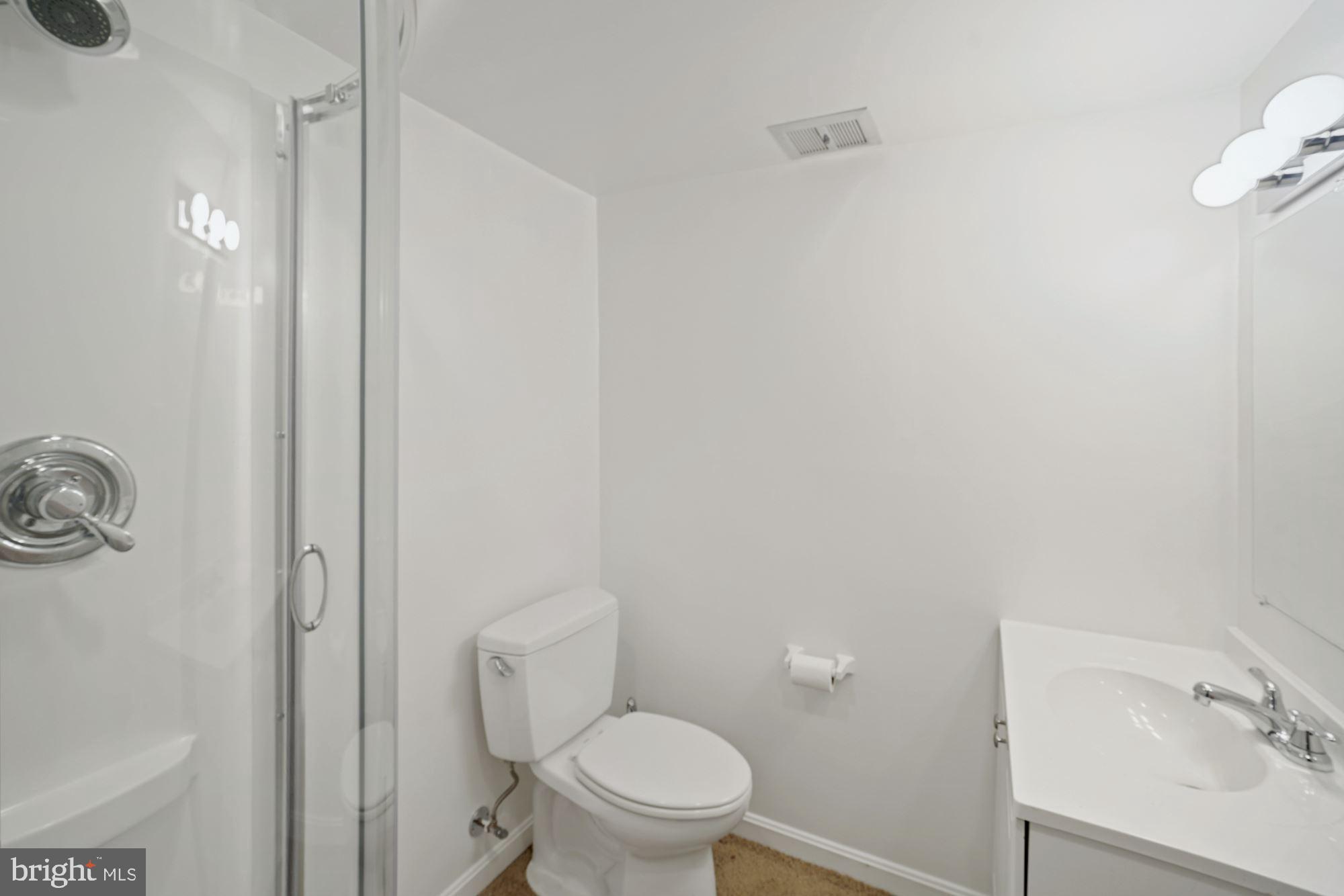 9103 Warren Street Silver Spring, MD 20910 - Photo 29 of 32