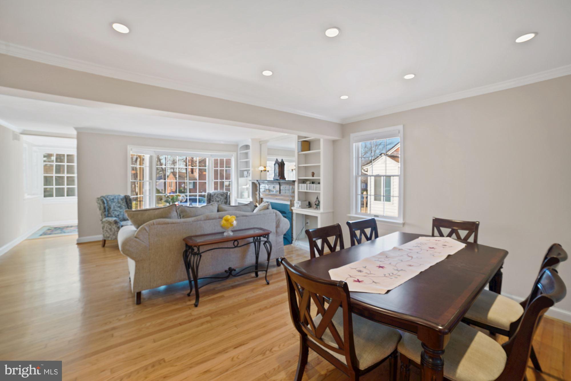 9103 Warren Street Silver Spring, MD 20910 - Photo 7 of 32
