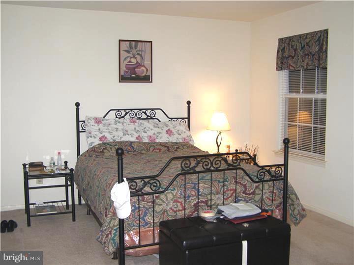 22 Cross Hill Road Sicklerville, NJ 08081 - Photo 11 of 17 Gallery Image 11