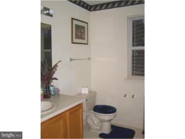 22 Cross Hill Road Sicklerville, NJ 08081 - Photo 13 of 17 Gallery Image 13