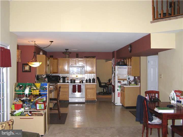 22 Cross Hill Road Sicklerville, NJ 08081 - Photo 5 of 17 Gallery Image 5