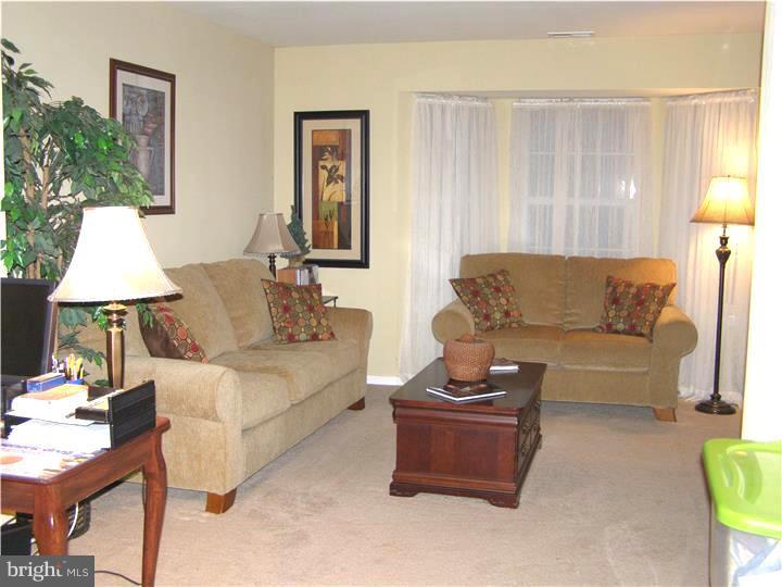 22 Cross Hill Road Sicklerville, NJ 08081 - Photo 9 of 17 Gallery Image 9