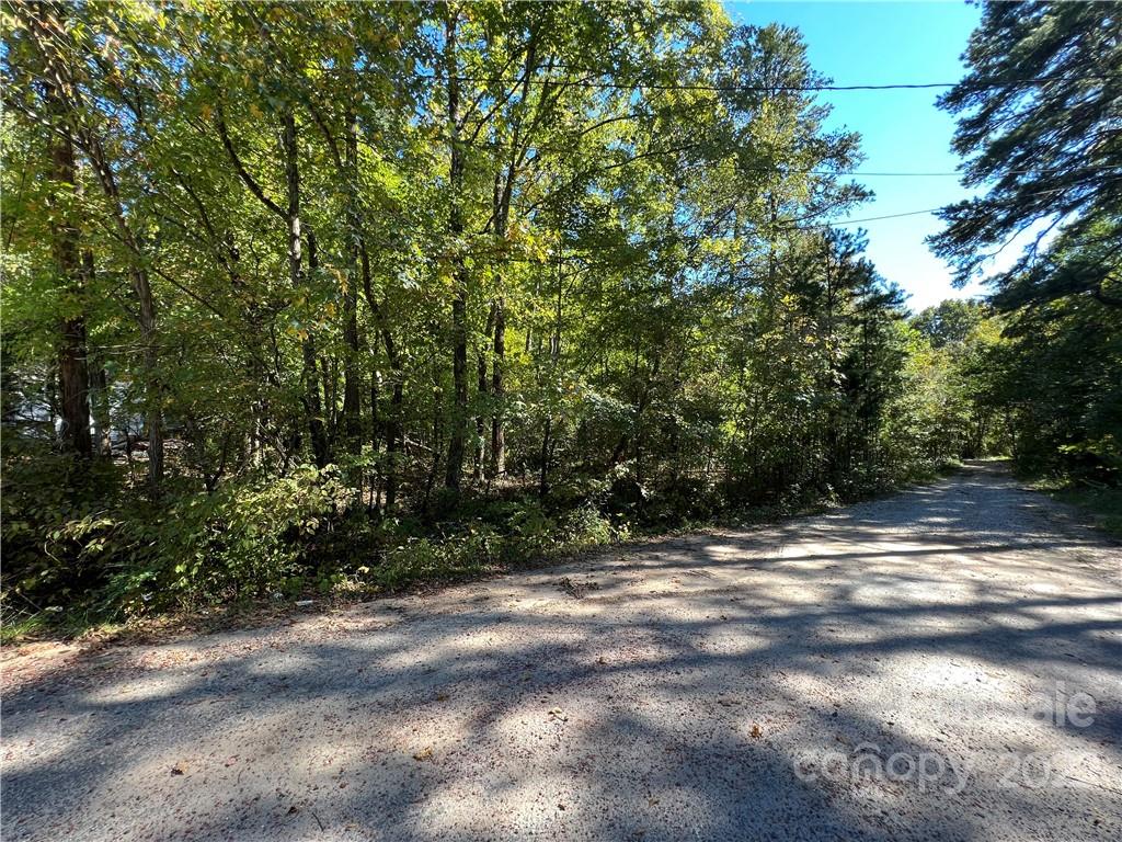 7628 Shadow Lawn Road Charlotte, NC 28269 - Photo 13 of 15 Gallery Image 13